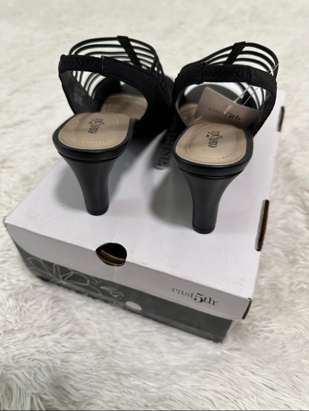 🐝 NWT East 5th Neville Heels - Picture 3 of 6